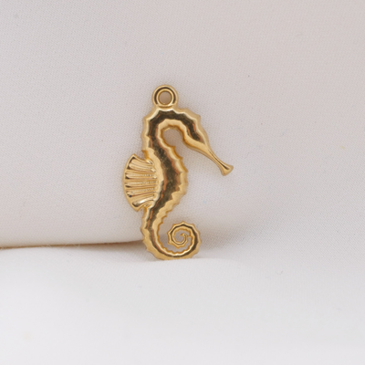 Seahorse Charm (Medium)